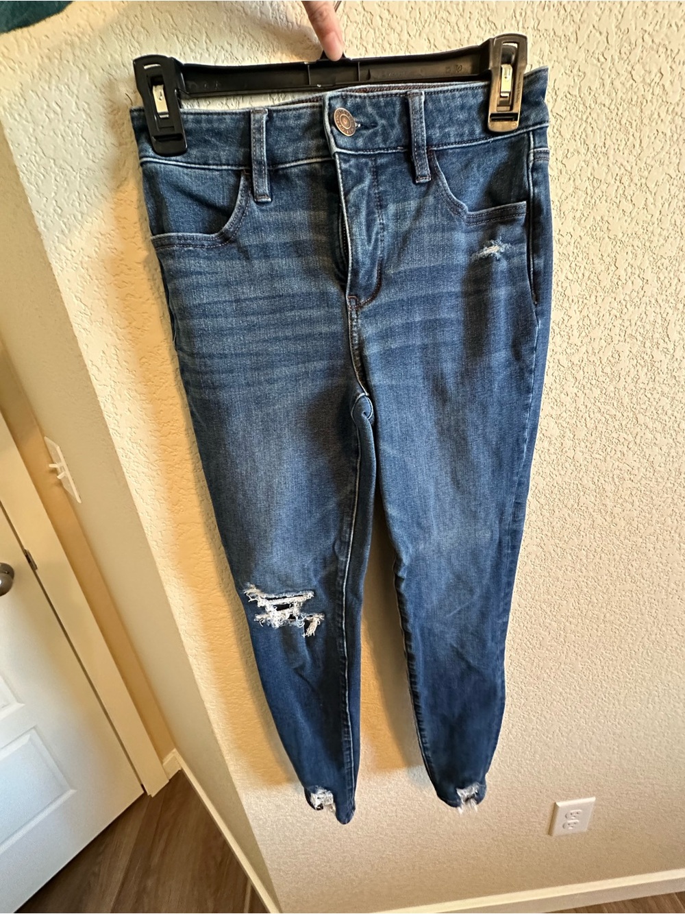 American Eagle Outfitters Dark Blue Distressed Skinny Jeans